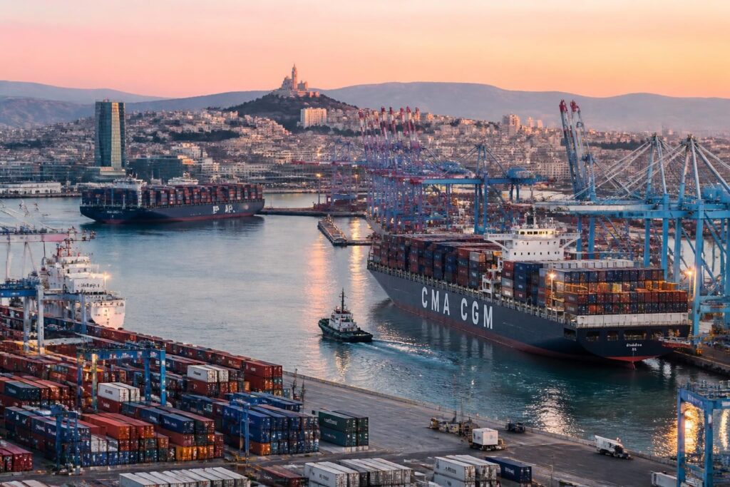 découvrez comment le grand port maritime de marseille joue un rôle clé en tant que levier stratégique pour dynamiser le commerce international français.
